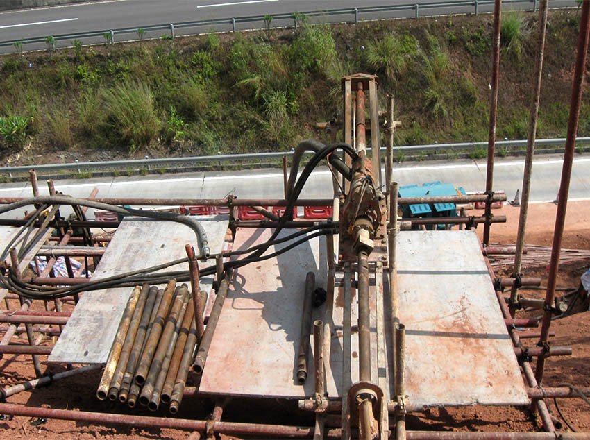 西陵地基好坏直接影响建筑稳定性，如何选择专业的地基注浆加固公司？ 